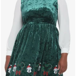 Brand new 𧨠Her Universe Disney Holiday Velvet Long-Sleeve Dress Plus Size π